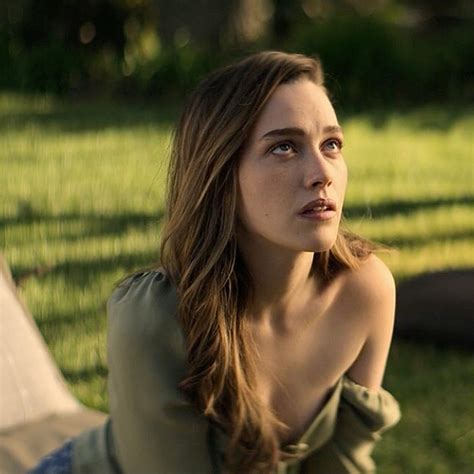 victoria pedretti sexy|Victoria Pedretti, la protagonista de You, publicó en su。